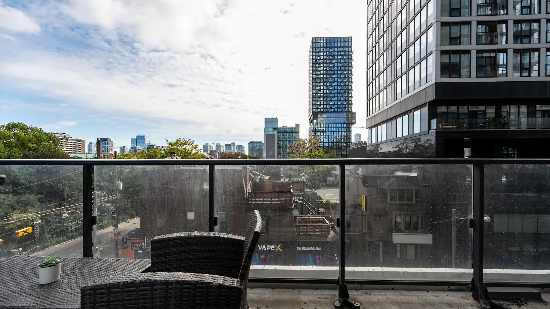 Bricksnbucks-Jarvis St Apartment Toronto